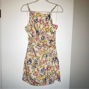 Floral mini dress with cross back!